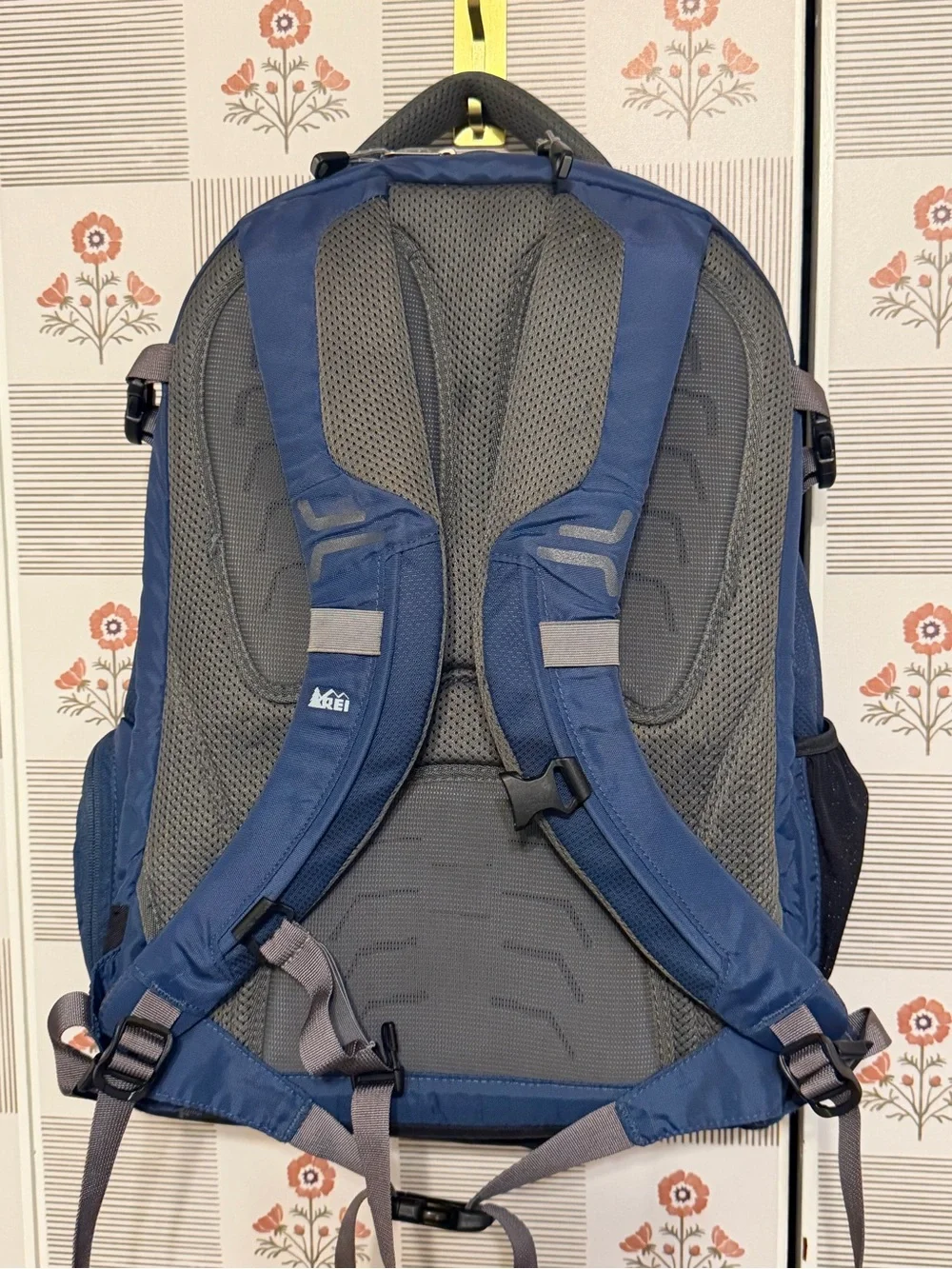 REI Men's Dark Blue Hiking Backpack with Gray Accents
